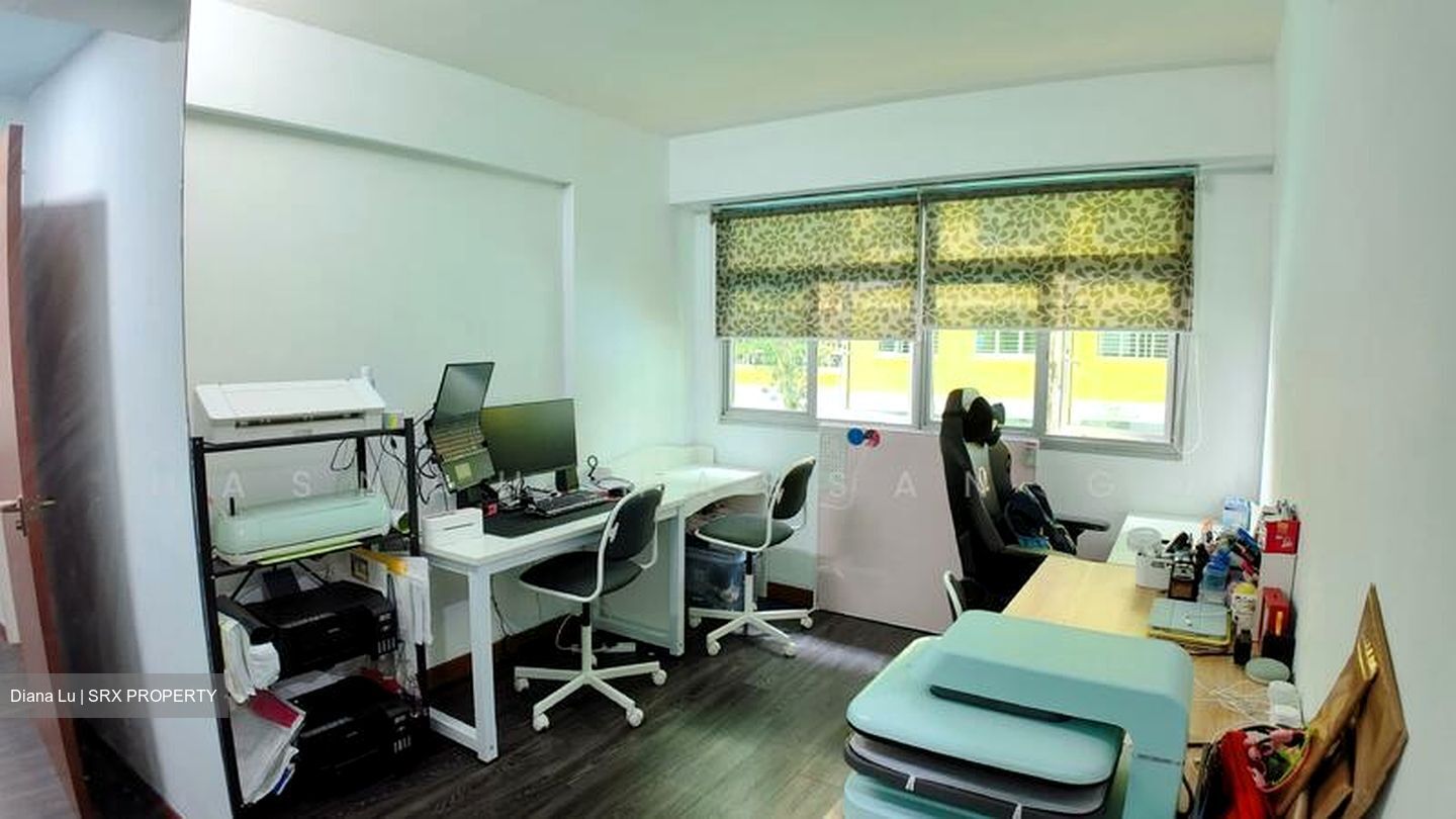 Blk 426C Floral Spring @ Yishun (Yishun), HDB 5 Rooms #501991861